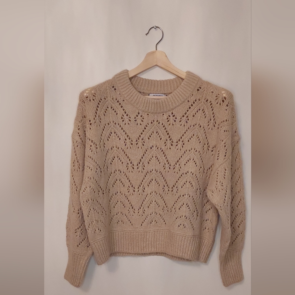 Old Navy Cream Knit Sweater - Picture 2 of 5
